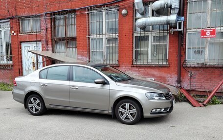 Volkswagen Passat B7, 2013 год, 1 050 000 рублей, 2 фотография