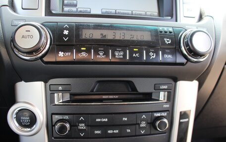 Toyota Land Cruiser Prado 150 рестайлинг 2, 2013 год, 3 150 000 рублей, 20 фотография