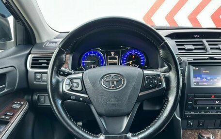 Toyota Camry, 2018 год, 2 250 000 рублей, 10 фотография