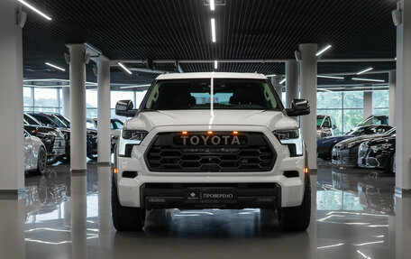 Toyota Sequoia, 2023 год, 12 900 000 рублей, 3 фотография