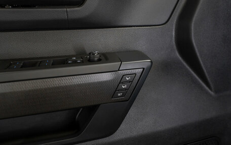 Toyota Sequoia, 2023 год, 12 900 000 рублей, 19 фотография