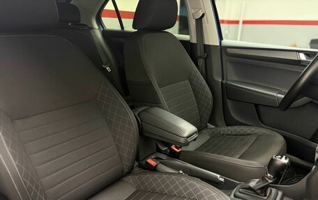Skoda Rapid I, 2017 год, 1 299 000 рублей, 18 фотография