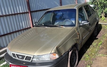 Daewoo Nexia I рестайлинг, 2007 год, 100 000 рублей, 24 фотография