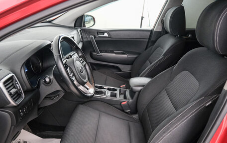 KIA Sportage IV рестайлинг, 2021 год, 2 649 000 рублей, 8 фотография