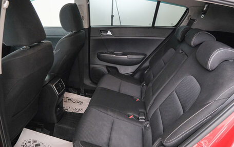 KIA Sportage IV рестайлинг, 2021 год, 2 649 000 рублей, 21 фотография