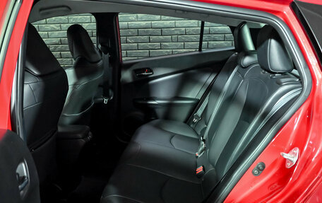 Toyota Prius IV XW50, 2019 год, 2 420 000 рублей, 19 фотография
