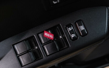 Toyota RAV4, 2016 год, 2 999 000 рублей, 32 фотография