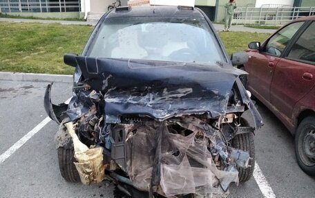 Toyota Yaris I рестайлинг, 2001 год, 100 000 рублей, 3 фотография