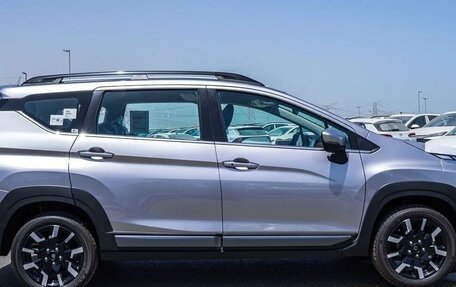 Mitsubishi Xpander, 2026 год, 2 680 000 рублей, 3 фотография