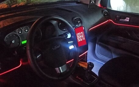 Ford Focus II рестайлинг, 2005 год, 350 000 рублей, 2 фотография