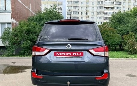 SsangYong Stavic, 2014 год, 1 530 000 рублей, 6 фотография