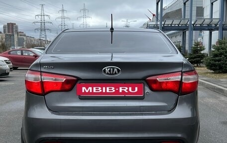 KIA Rio III рестайлинг, 2015 год, 450 000 рублей, 15 фотография
