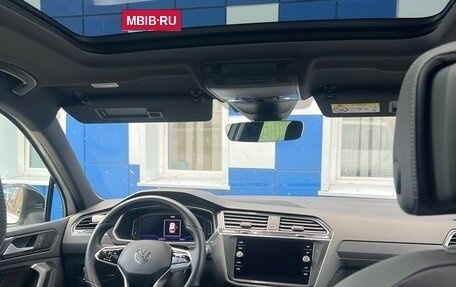 Volkswagen Tiguan II, 2021 год, 4 200 000 рублей, 3 фотография