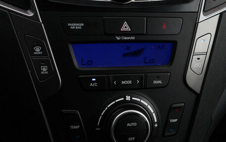 Hyundai Santa Fe III рестайлинг, 2012 год, 2 100 000 рублей, 18 фотография