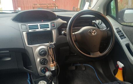 Toyota Vitz, 2008 год, 530 000 рублей, 2 фотография