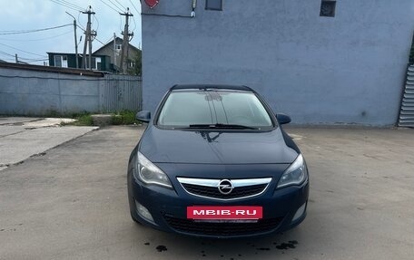 Opel Astra J, 2011 год, 460 000 рублей, 2 фотография