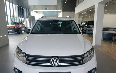Volkswagen Tiguan I, 2013 год, 1 024 000 рублей, 2 фотография