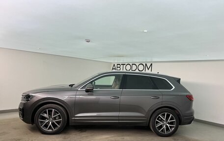 Volkswagen Touareg III, 2019 год, 4 900 000 рублей, 5 фотография