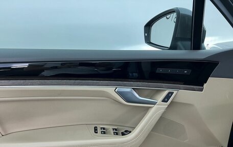 Volkswagen Touareg III, 2019 год, 4 900 000 рублей, 18 фотография