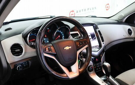 Chevrolet Cruze II, 2012 год, 949 000 рублей, 7 фотография