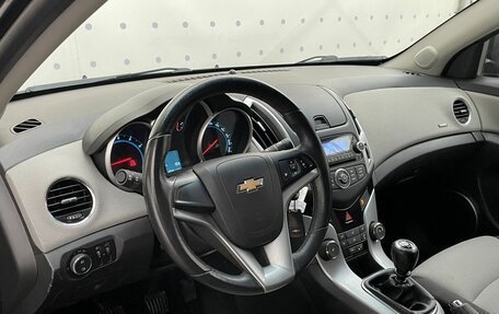 Chevrolet Cruze II, 2013 год, 920 000 рублей, 15 фотография