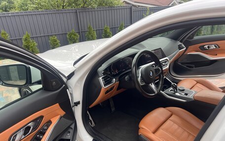BMW 3 серия, 2021 год, 3 700 000 рублей, 16 фотография