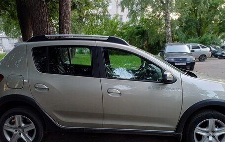 Renault Sandero II рестайлинг, 2017 год, 1 200 000 рублей, 2 фотография