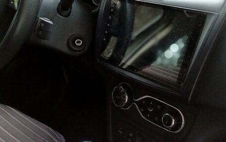 Renault Sandero II рестайлинг, 2017 год, 1 200 000 рублей, 12 фотография