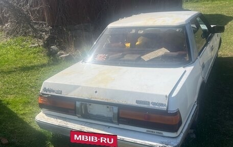 Toyota Crown, 1987 год, 125 000 рублей, 2 фотография