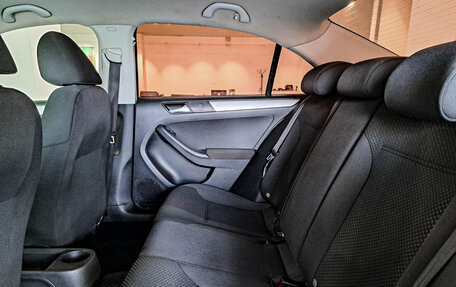 Volkswagen Jetta VI, 2012 год, 1 091 000 рублей, 16 фотография