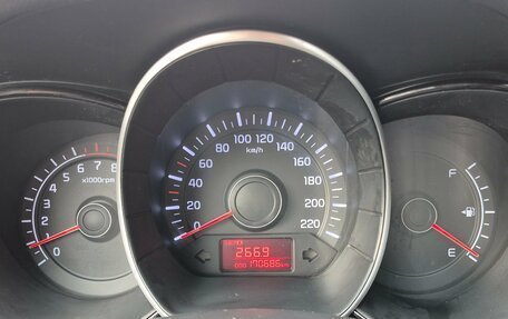 KIA Rio III рестайлинг, 2011 год, 737 000 рублей, 9 фотография