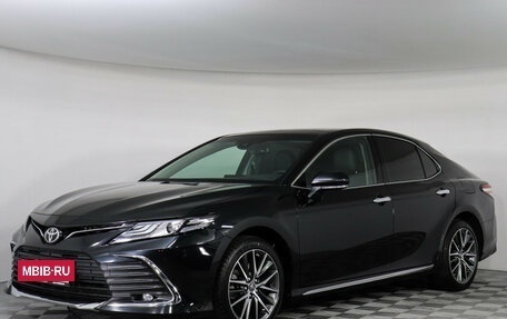 Toyota Camry, 2023 год, 3 627 000 рублей, 2 фотография