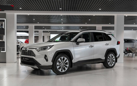 Toyota RAV4, 2020 год, 3 290 000 рублей, 1 фотография