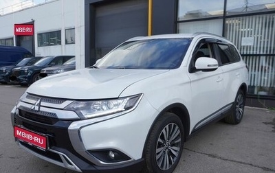 Mitsubishi Outlander III рестайлинг 3, 2021 год, 2 350 000 рублей, 1 фотография