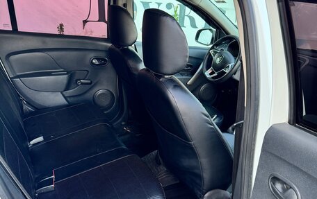 Renault Logan II, 2019 год, 359 999 рублей, 11 фотография