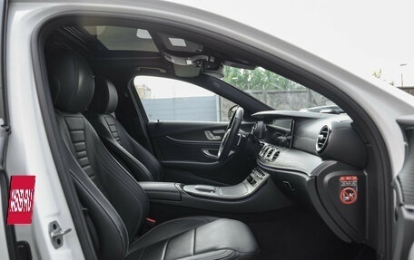 Mercedes-Benz E-Класс, 2021 год, 4 599 000 рублей, 33 фотография