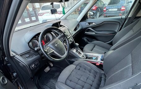 Opel Zafira C рестайлинг, 2012 год, 990 000 рублей, 10 фотография