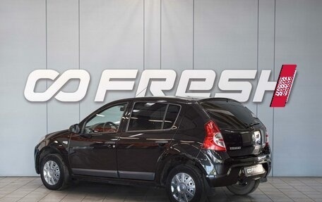 Renault Sandero I, 2013 год, 570 000 рублей, 2 фотография