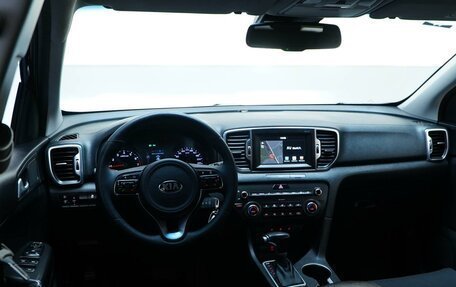 KIA Sportage IV рестайлинг, 2017 год, 1 800 444 рублей, 6 фотография