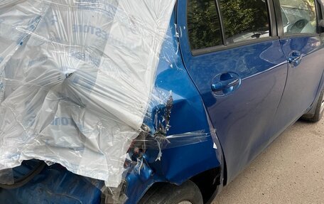 Toyota Yaris III рестайлинг, 2008 год, 250 000 рублей, 5 фотография
