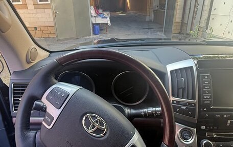 Toyota Land Cruiser 200, 2014 год, 8 500 000 рублей, 8 фотография