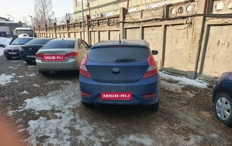 Hyundai Solaris II рестайлинг, 2012 год, 650 000 рублей, 3 фотография
