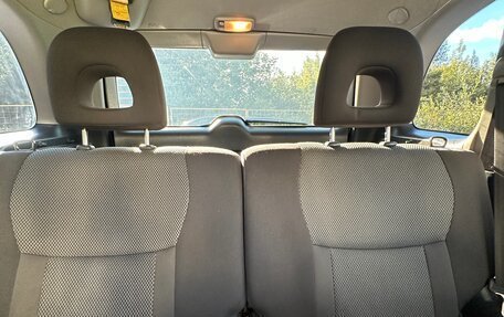 Toyota RAV4, 2005 год, 1 050 000 рублей, 30 фотография