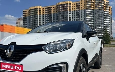 Renault Kaptur I рестайлинг, 2017 год, 1 150 000 рублей, 2 фотография