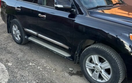 Toyota Land Cruiser 200, 2012 год, 3 450 000 рублей, 2 фотография