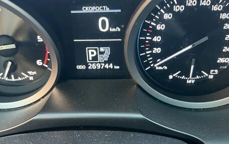 Toyota Land Cruiser 200, 2012 год, 3 450 000 рублей, 6 фотография