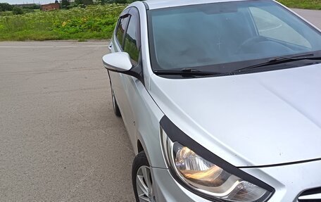 Hyundai Solaris II рестайлинг, 2012 год, 950 000 рублей, 4 фотография