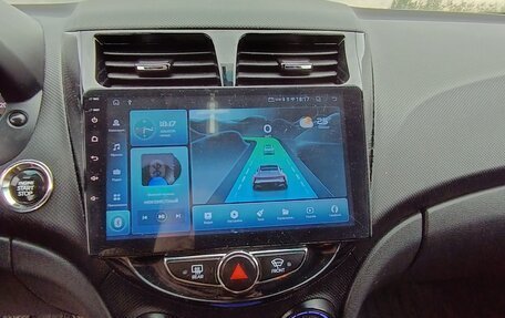 Hyundai Solaris II рестайлинг, 2012 год, 950 000 рублей, 12 фотография