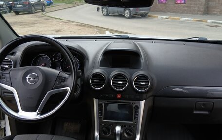 Opel Antara I, 2013 год, 1 570 000 рублей, 18 фотография