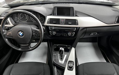 BMW 3 серия, 2015 год, 1 675 000 рублей, 10 фотография